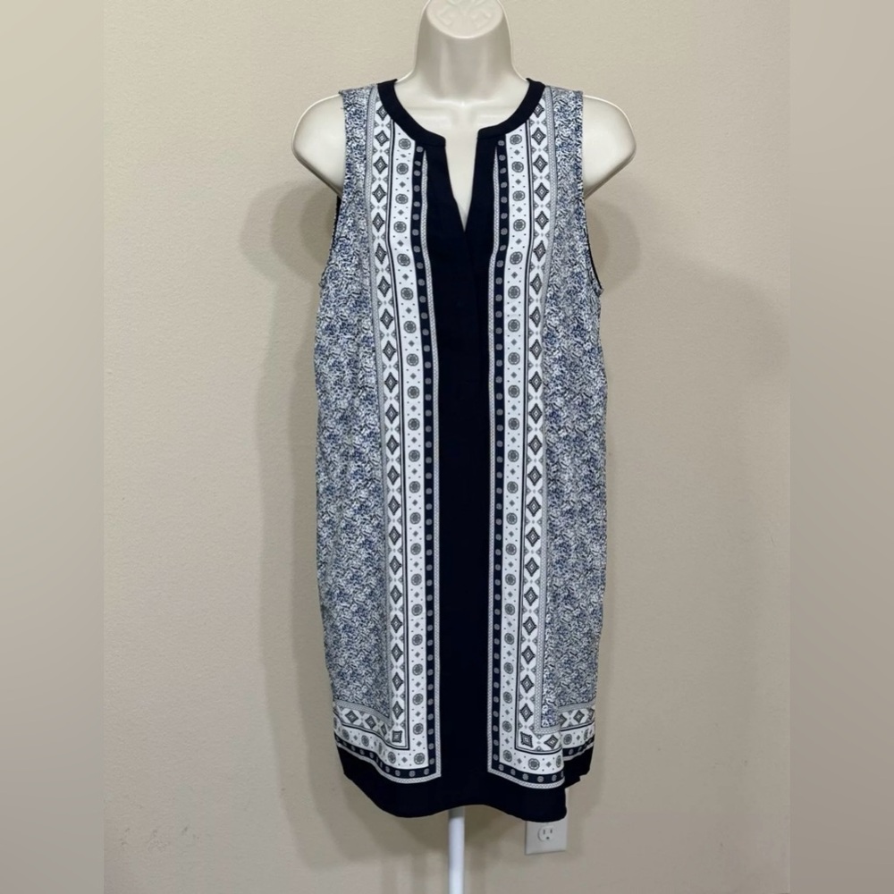 Dalia Women’s Blue/White Geometric Print A-Line Sleeveless V-Neck Short Dress 6